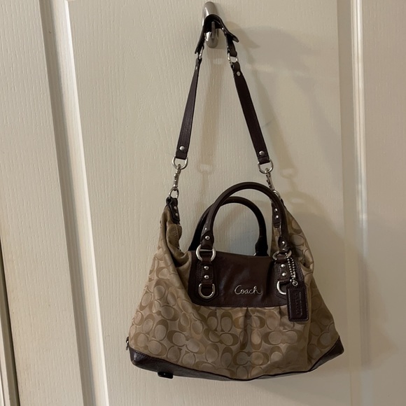 Coach convertible shoulder bag - Picture 15 of 16